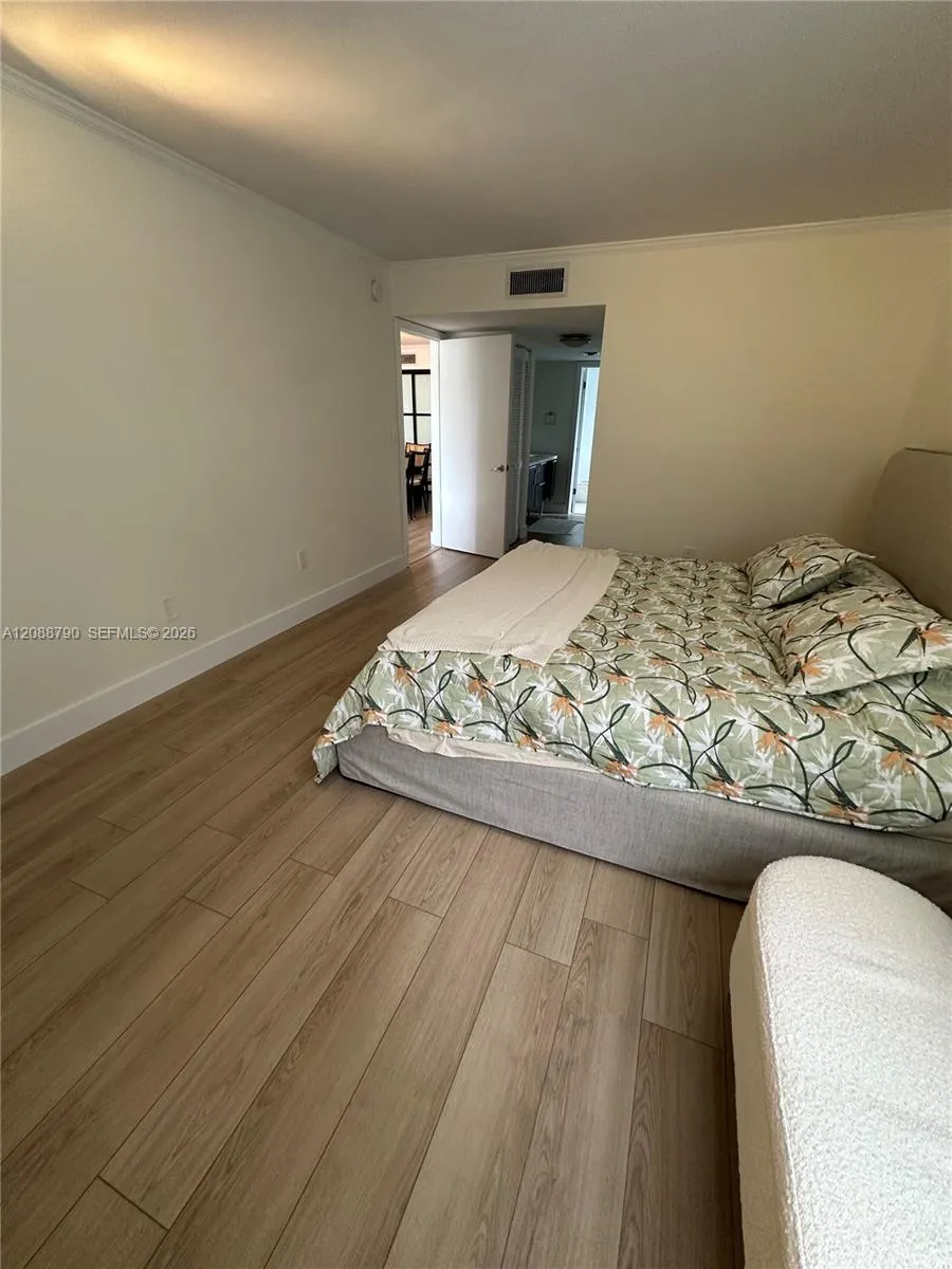 55 Ocean Lane Dr #2028 Key Biscayne, FL 33149