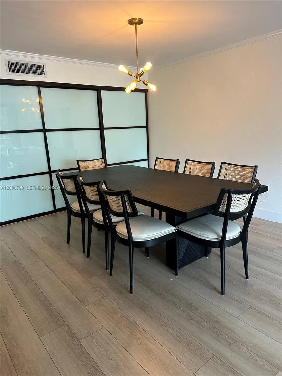 55 Ocean Lane Dr #2028 Key Biscayne, FL 33149