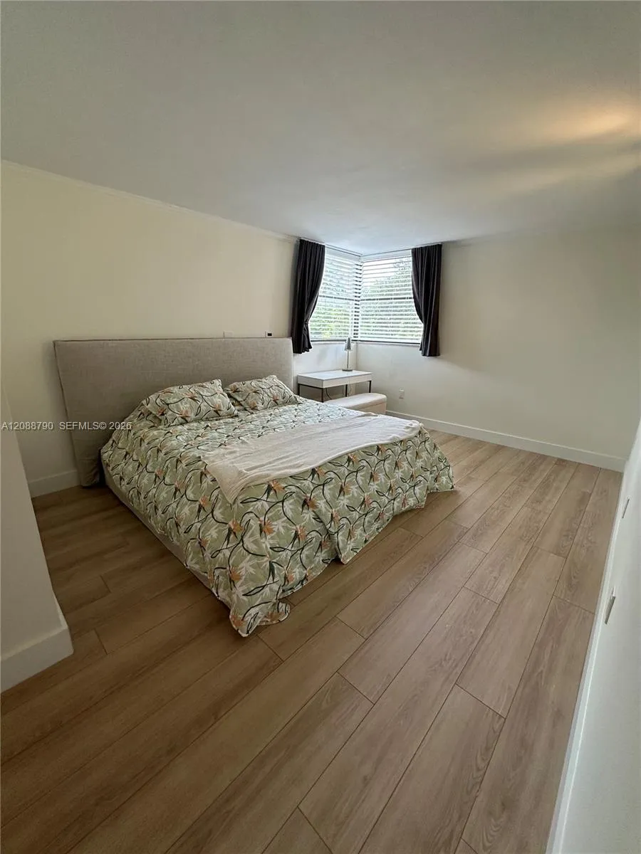 55 Ocean Lane Dr #2028 Key Biscayne, FL 33149