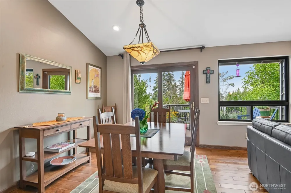 5117 Nathan Loop SE Auburn, WA 98092