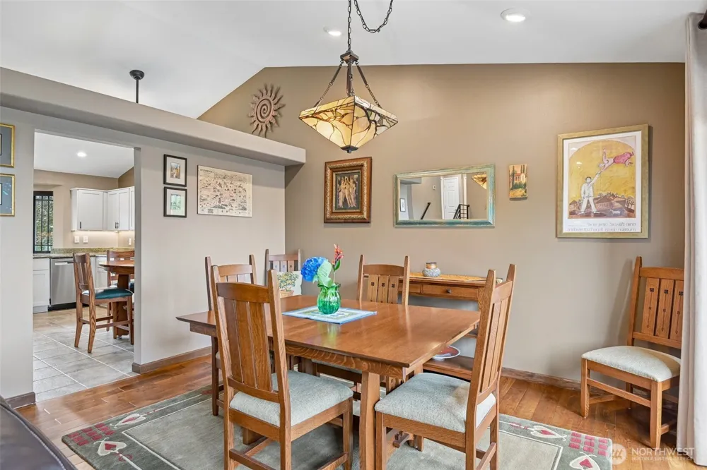 5117 Nathan Loop SE Auburn, WA 98092