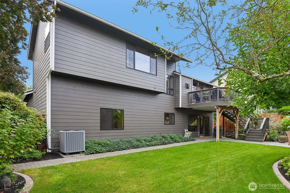 5117 Nathan Loop SE Auburn, WA 98092