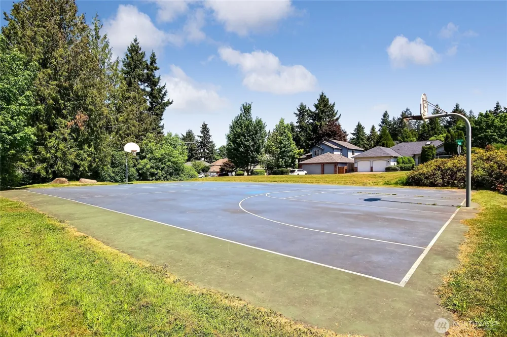 5117 Nathan Loop SE Auburn, WA 98092