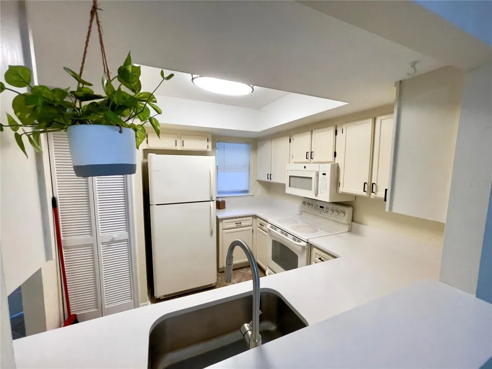 253 S WILDERNESS POINT #14B Casselberry, FL 32707