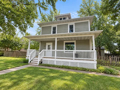 829 Prospect Avenue