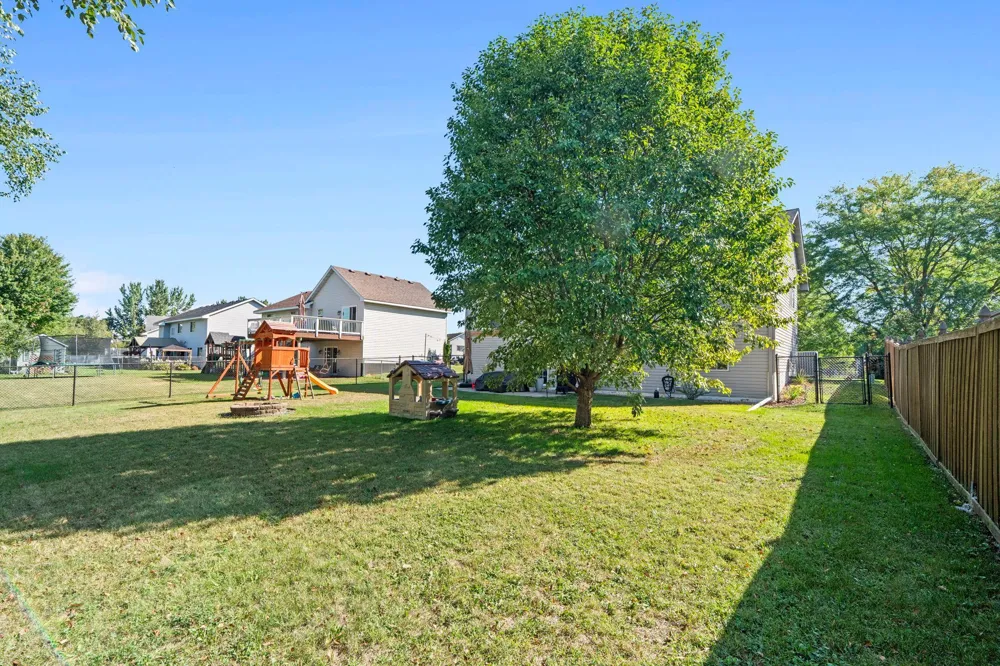 18691 Dylan Drive Farmington, MN 55024