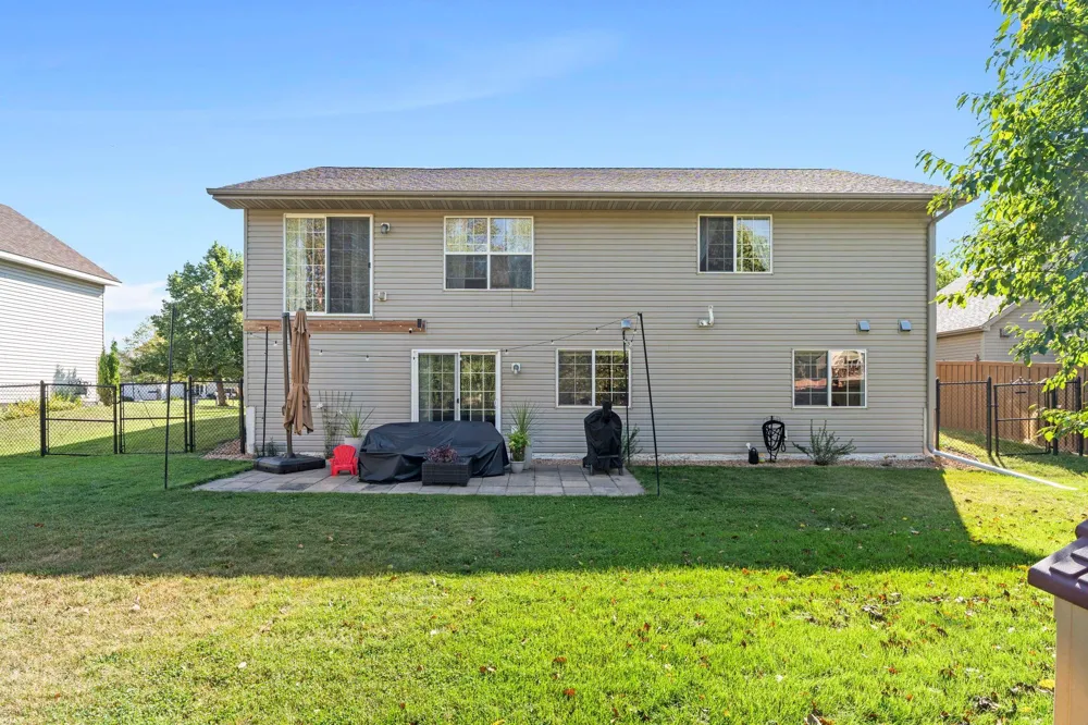 18691 Dylan Drive Farmington, MN 55024