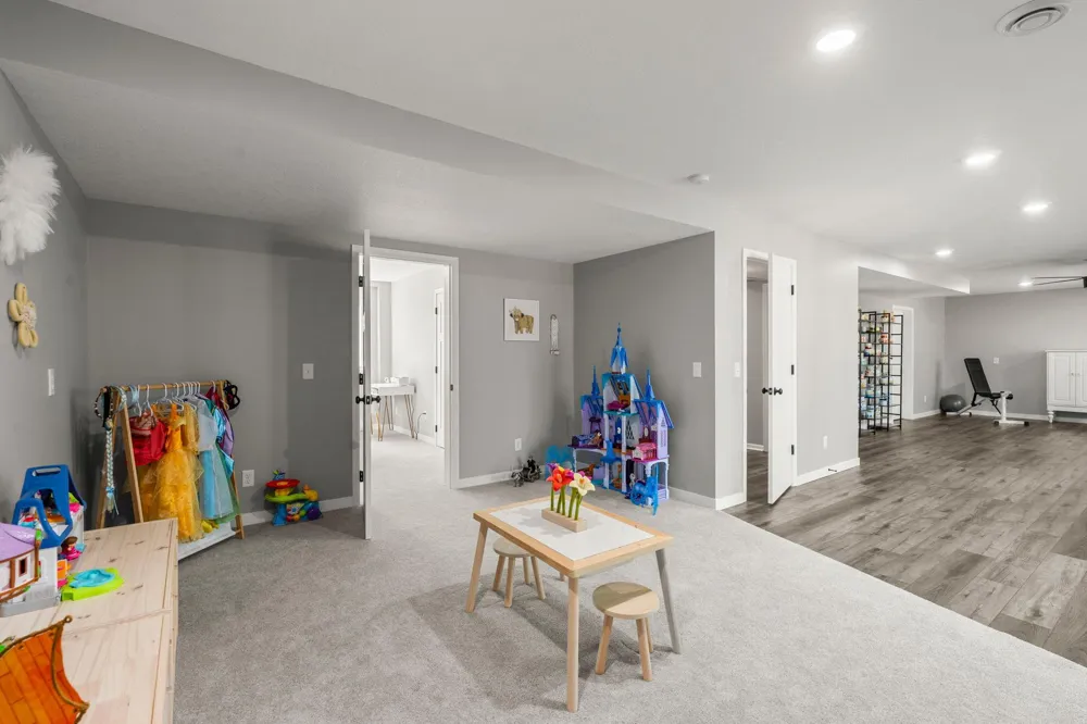 18691 Dylan Drive Farmington, MN 55024