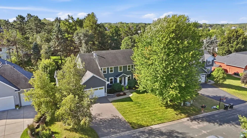 555 White Pine Way Eagan, MN 55123
