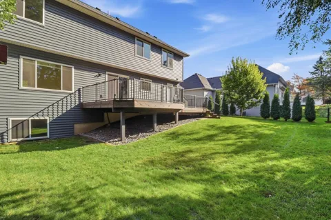 555 White Pine Way
