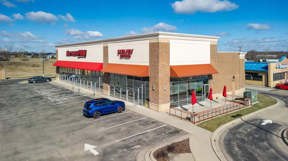 4107 E Frontage Road NW Rochester, MN 55901