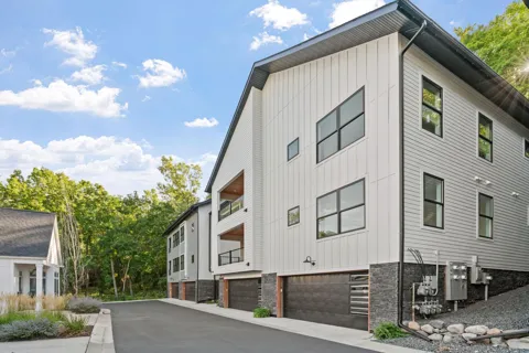 5754 Shady Oak Road S #3
