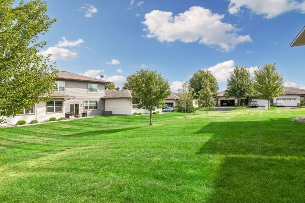 1226 Vernon Drive Carver, MN 55315