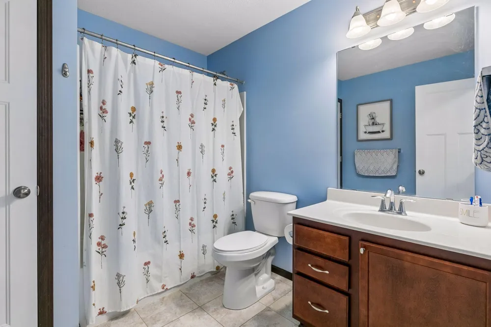 1226 Vernon Drive Carver, MN 55315