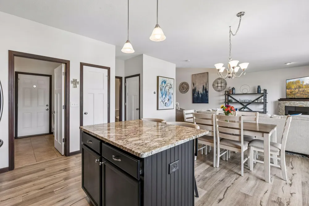 1226 Vernon Drive Carver, MN 55315