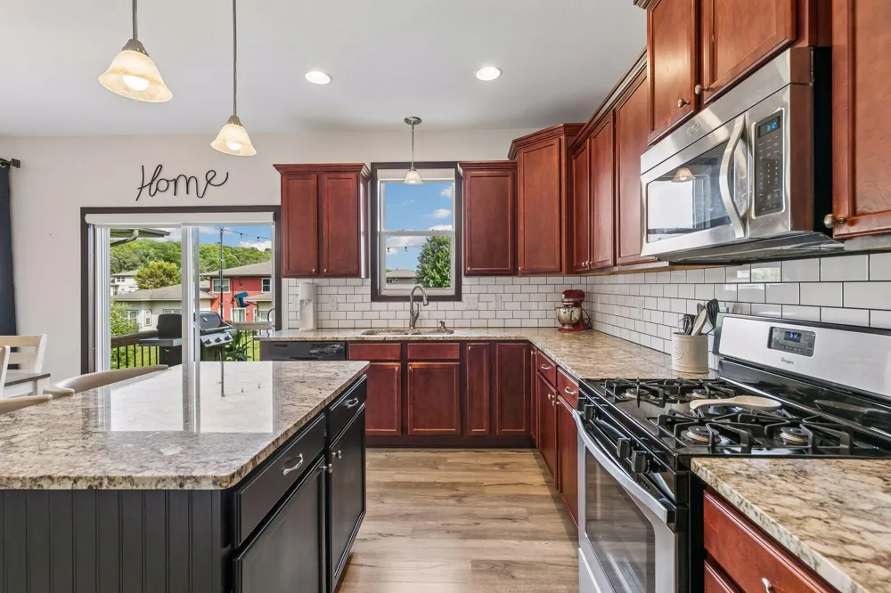 1226 Vernon Drive Carver, MN 55315