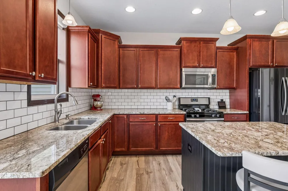 1226 Vernon Drive Carver, MN 55315