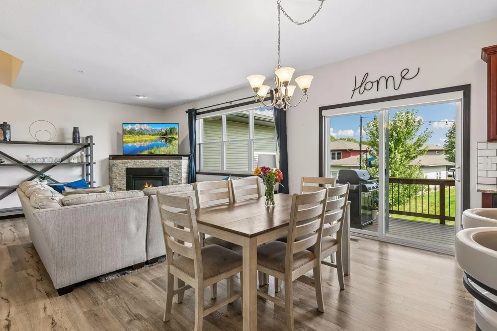 1226 Vernon Drive Carver, MN 55315