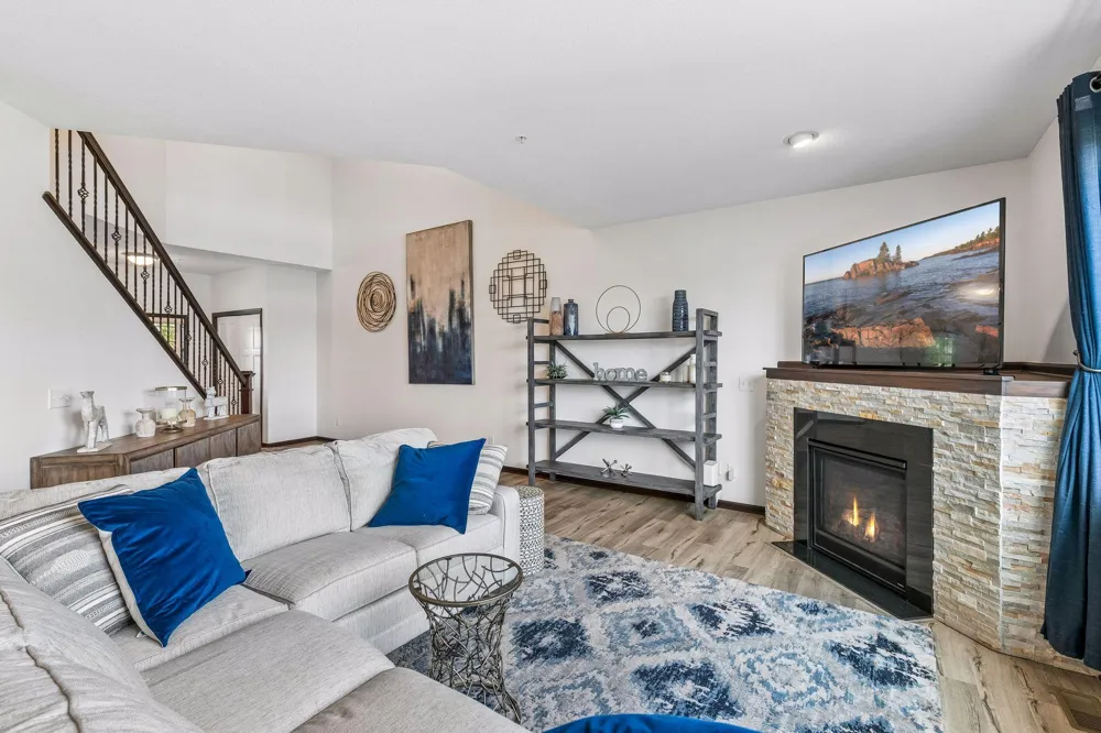 1226 Vernon Drive Carver, MN 55315