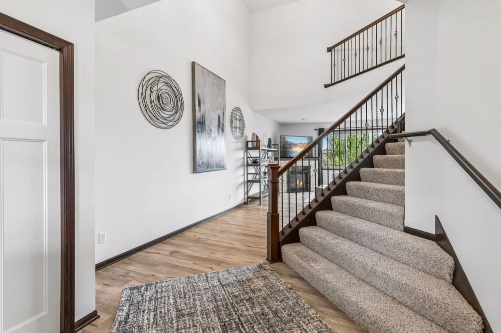 1226 Vernon Drive Carver, MN 55315