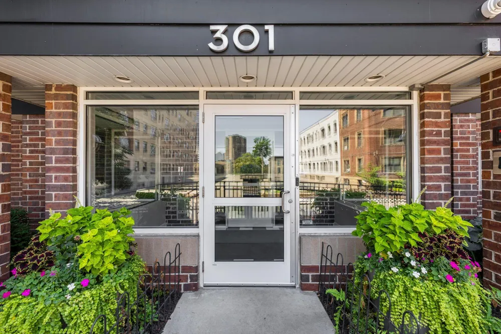 301 Oak Grove Street #308 Minneapolis, MN 55403