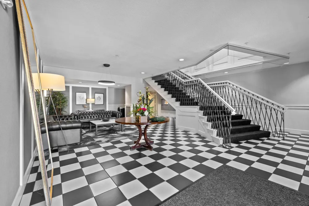 301 Oak Grove Street #308 Minneapolis, MN 55403