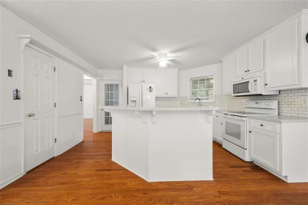 1231 Snapping Shoals Road McDonough, GA 30252
