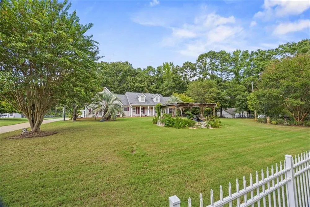 1231 Snapping Shoals Road McDonough, GA 30252
