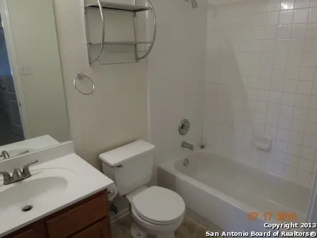 8222 Maloy Manor San Antonio, TX 78250