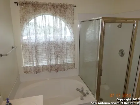 8222 Maloy Manor San Antonio, TX 78250