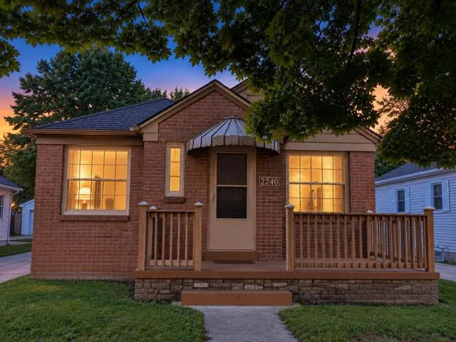 2240 Avon Street Saginaw, MI 48602
