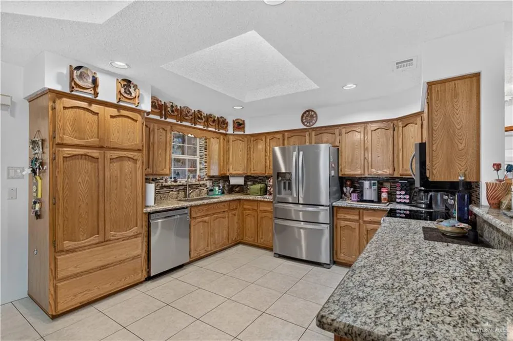 802 Lake View Drive Mission, TX 78572