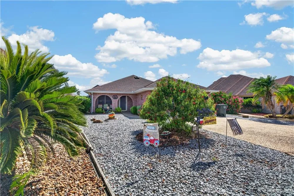 802 Lake View Drive Mission, TX 78572