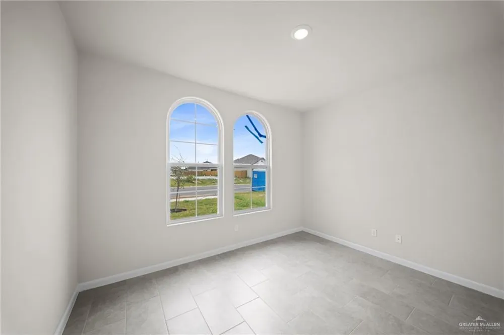 300 W Landon Street W Edinburg, TX 78539