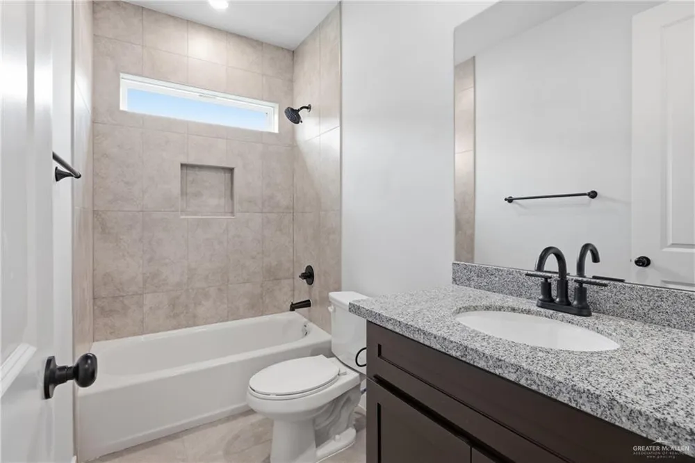 300 W Landon Street W Edinburg, TX 78539