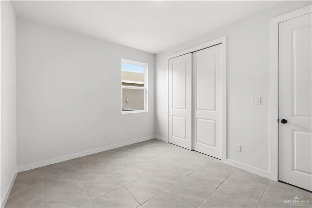 300 W Landon Street W Edinburg, TX 78539