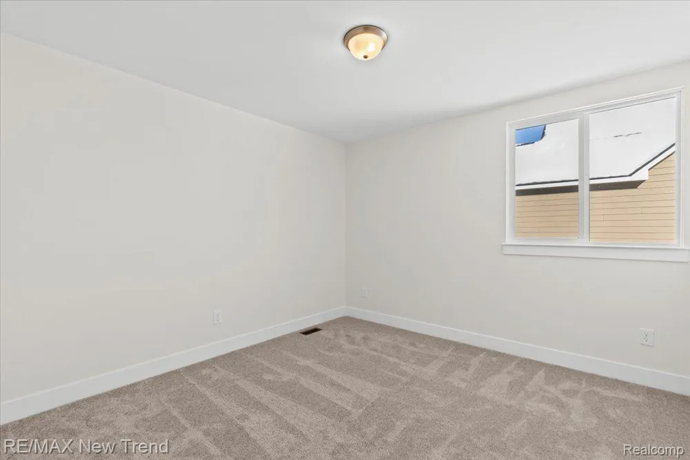 8511 JOSEPH STREET Commerce Charter Township, MI 48382