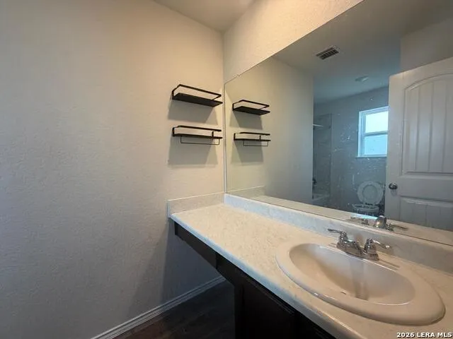 4018 Winterfell Converse, TX 78109