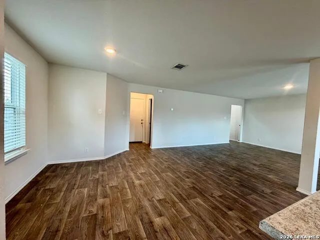 4018 Winterfell Converse, TX 78109