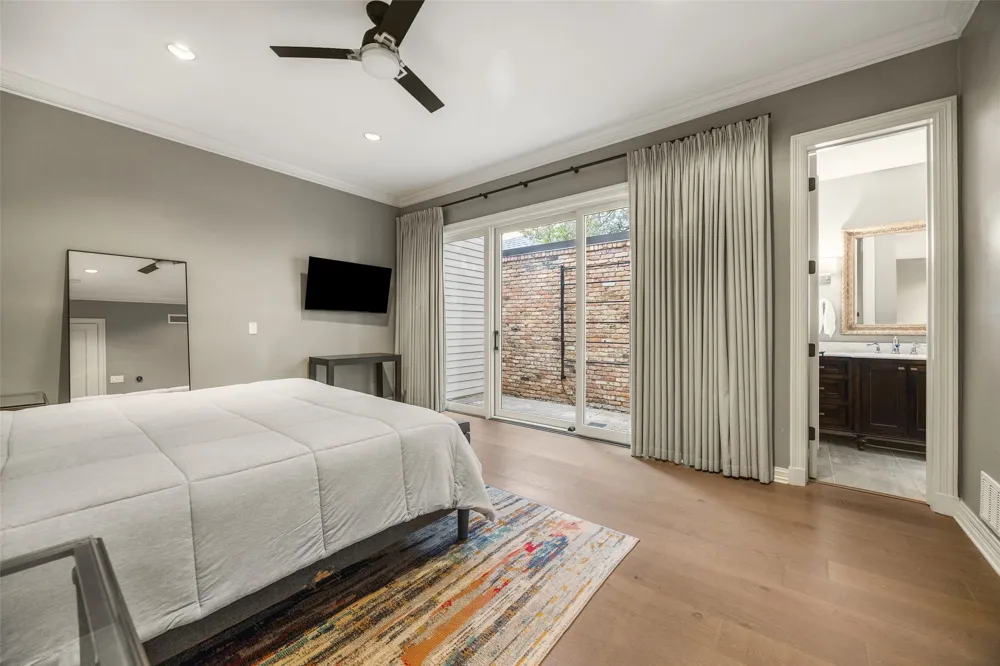 13715 Creekside Place Dallas, TX 75240