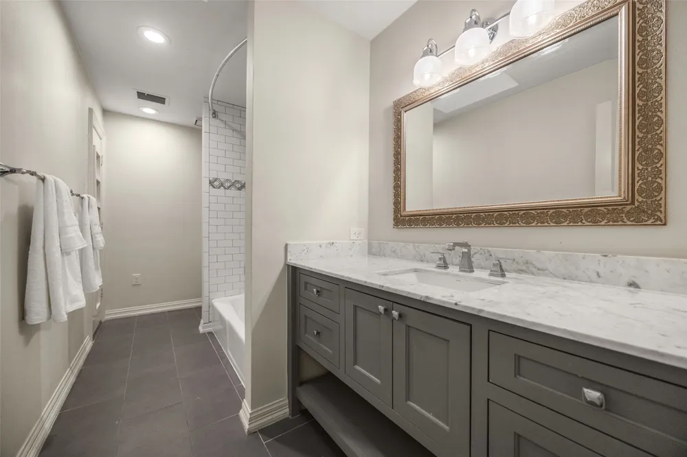 13715 Creekside Place Dallas, TX 75240