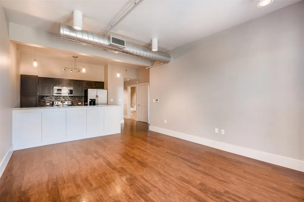1000 Lipscomb Street #304 Fort Worth, TX 76104