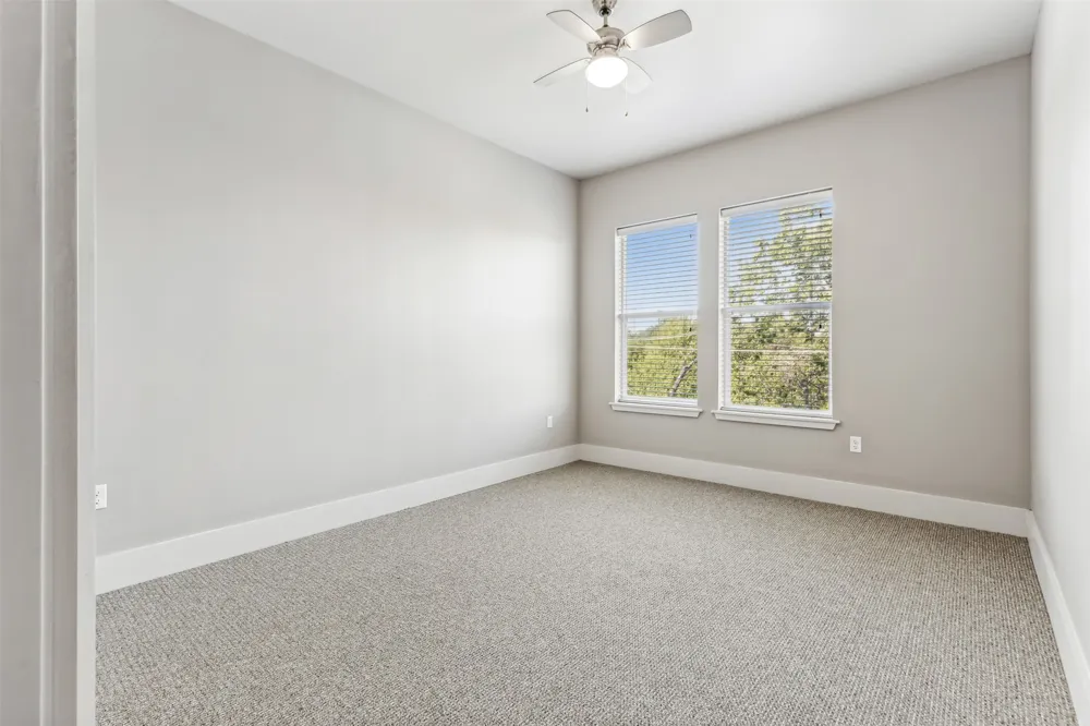 1000 Lipscomb Street #304 Fort Worth, TX 76104