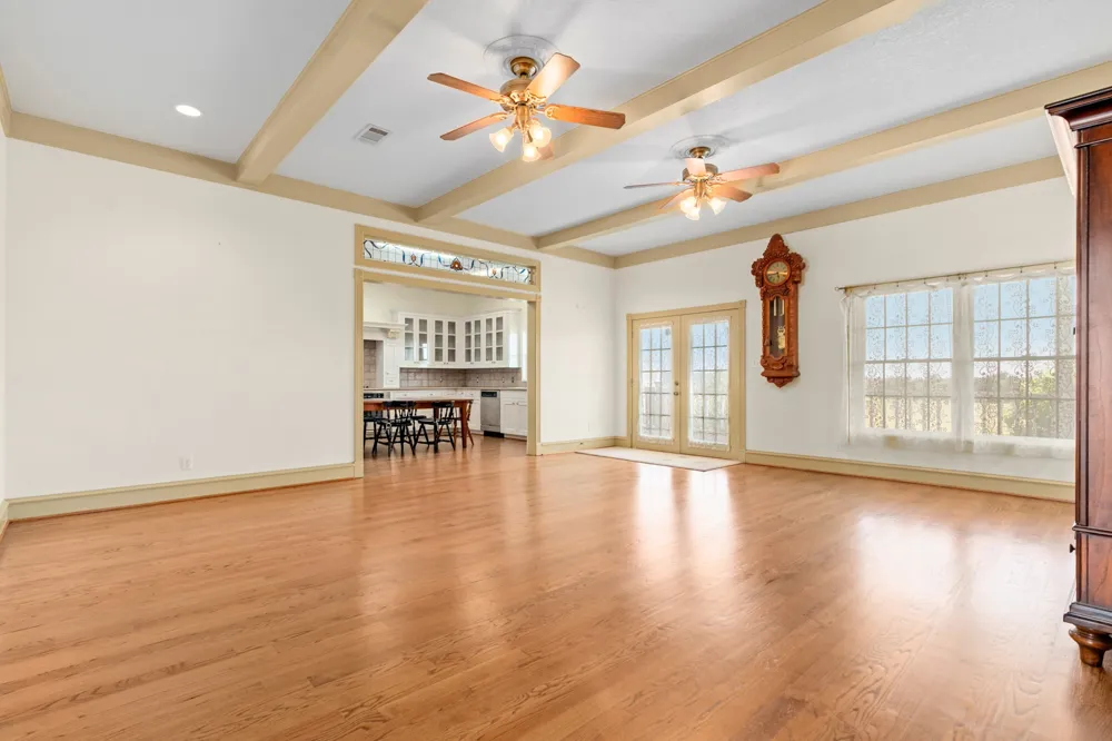 664 Fm 182 Clifton, TX 76634