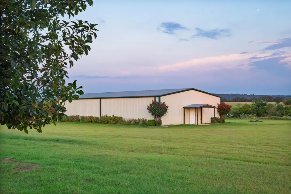 664 Fm 182 Clifton, TX 76634