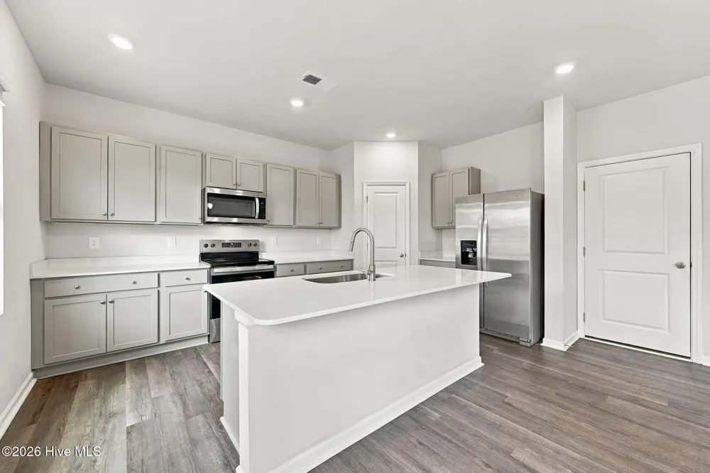 503 Sandy Hollow Drive Jacksonville, NC 28540