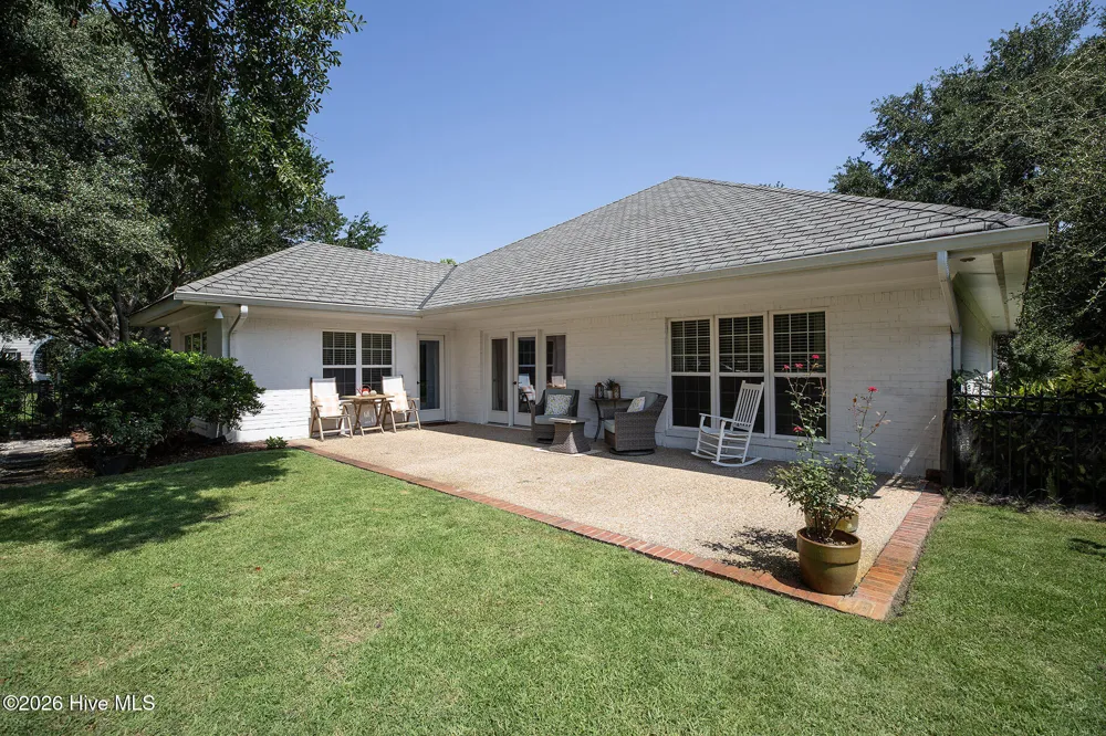 800 Fox Ridge Lane Wilmington, NC 28405