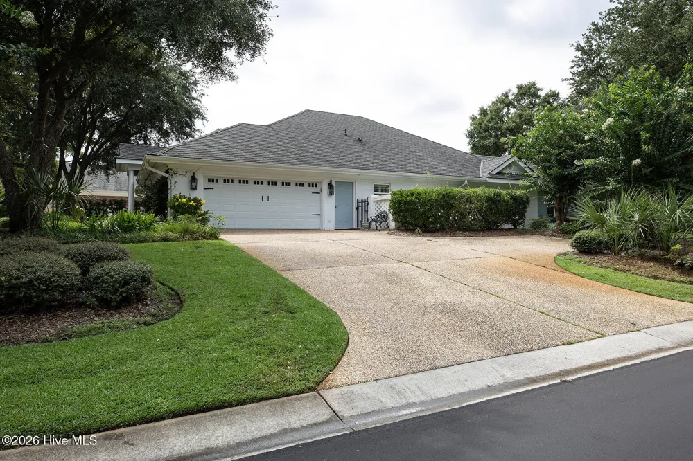 800 Fox Ridge Lane Wilmington, NC 28405