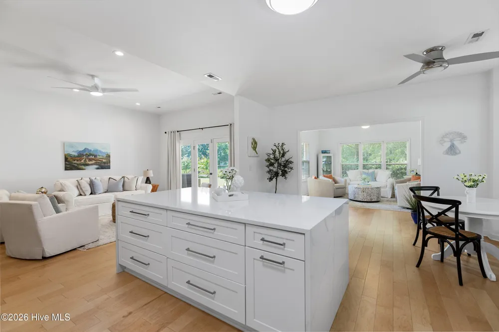 800 Fox Ridge Lane Wilmington, NC 28405