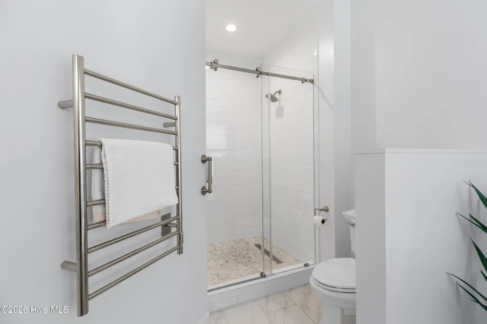 800 Fox Ridge Lane Wilmington, NC 28405